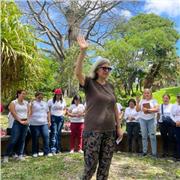 Hablante nativa de español. Con 55 años de experiencia ofrece clases de español en línea, para adultos y niños.